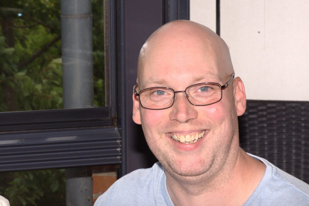 Biografi | nickythomassen.dk